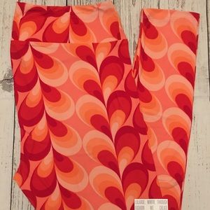Valentine Leggings By LulaRoe